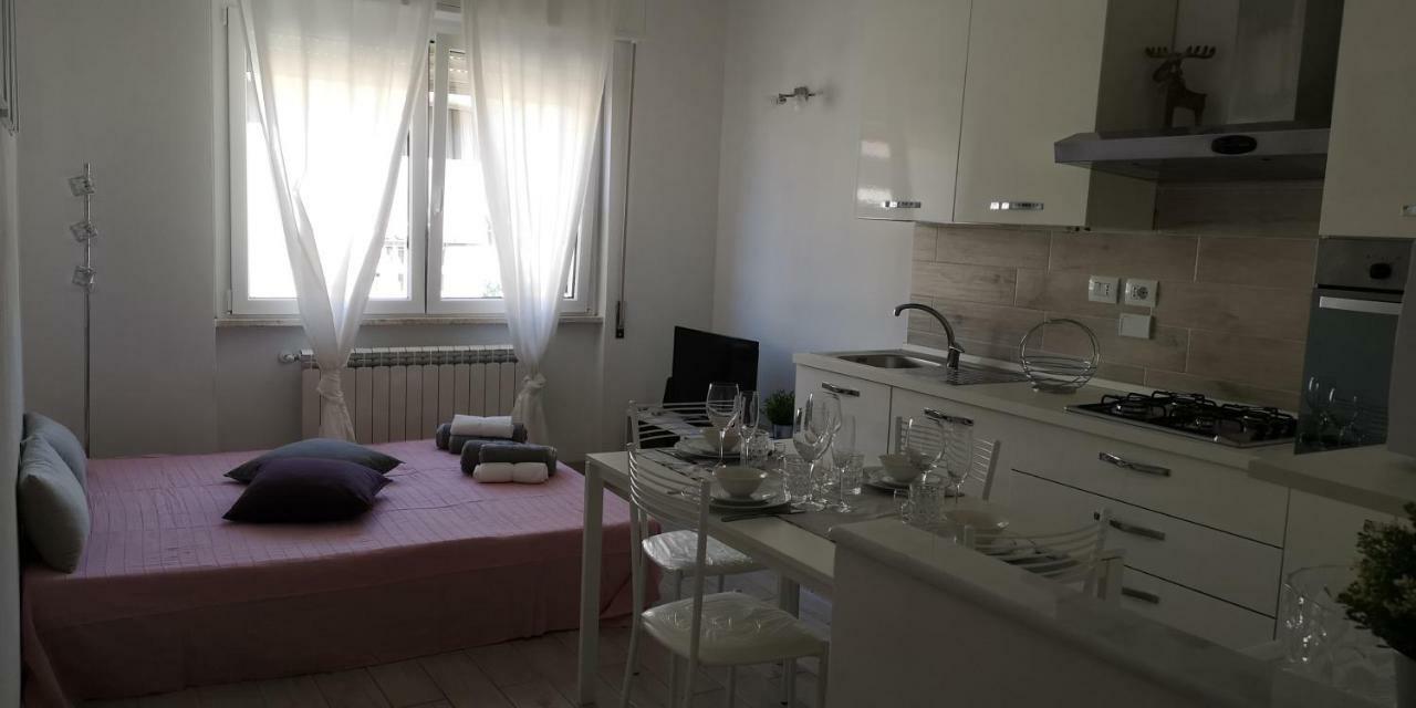 Monica'S Apartment Марина ди Карара Екстериор снимка
